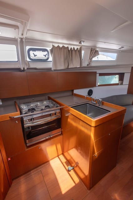 private-and-exclusive-sailing-in-the-bay-of-palma-and-surrounding-area