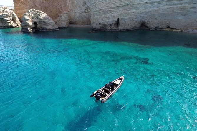 private-boat-tour-to-naxos-small-cyclades