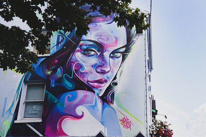 private-budapest-street-art-tour-with-local-expert