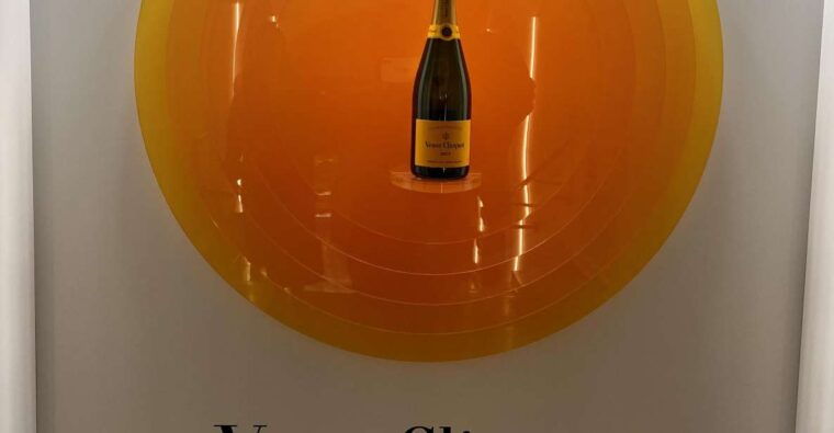 private-champagne-grand-vintage-taittinger-veuve-clicquot