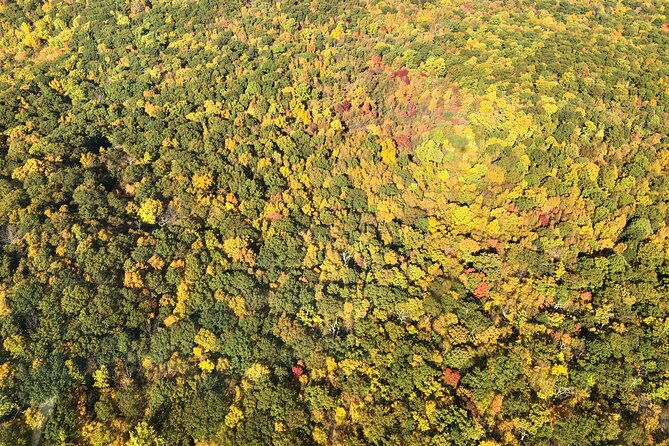 private-fall-foliage-helicopter-tour-for-2-6-from-westchester