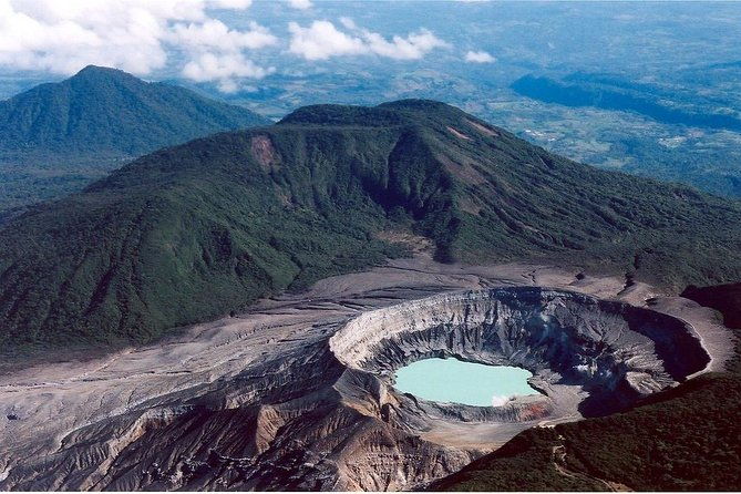 private-helicopter-tour-over-poas-volcano-1-hour-flight