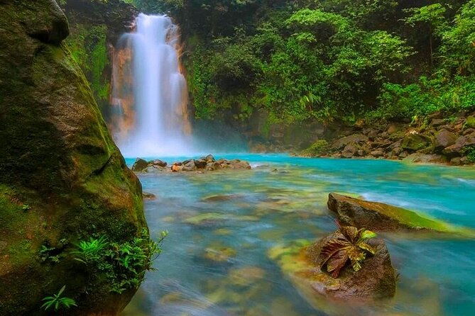 private-hiking-adventure-with-waterfall-and-hot-springs