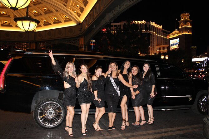 private-limo-2-5hr-tour-of-vegas-with-champagne