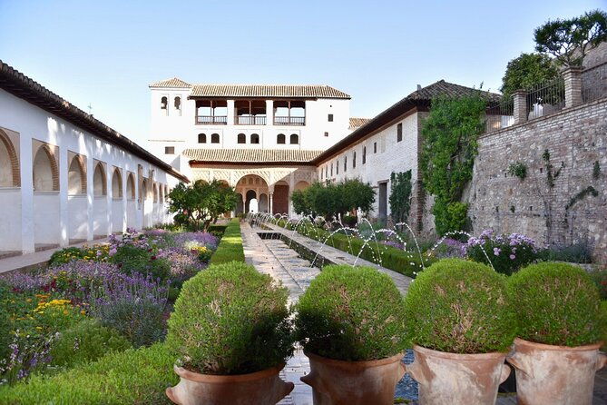 private-night-tour-of-the-alhambra-in-granada-includes-tickets