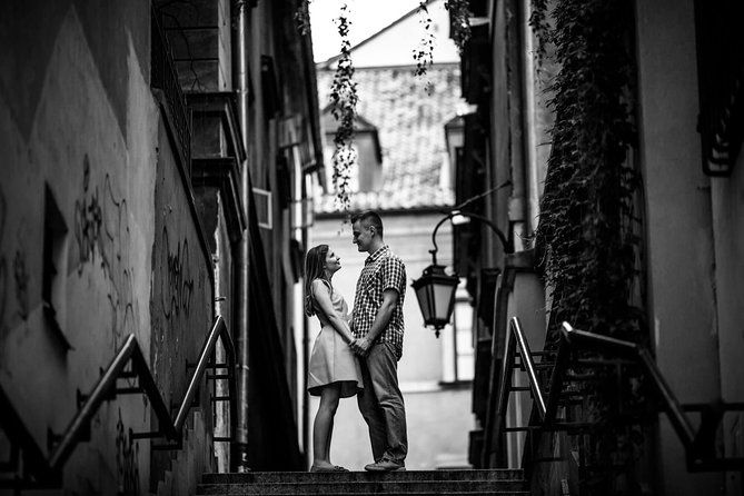 private-photo-session-with-a-local-photographer-in-warsaw