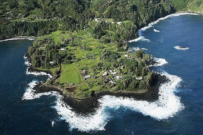 private-road-to-hana-rainforest-waterfall-experience-from-maui