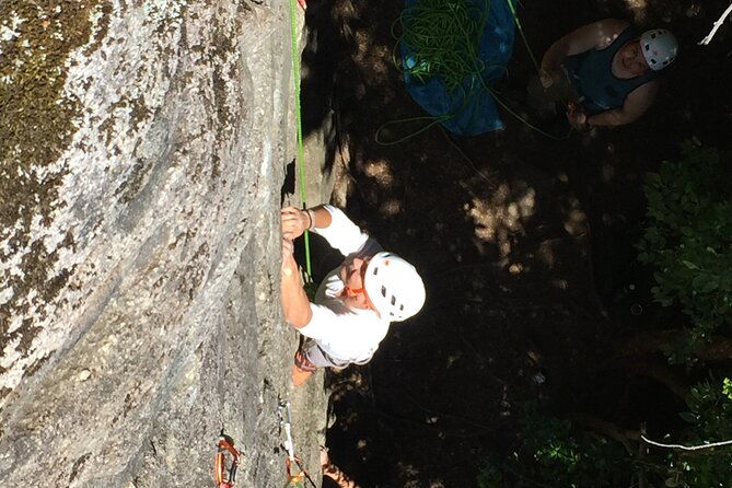 private-rock-climbing-experience-in-northern-patagonia