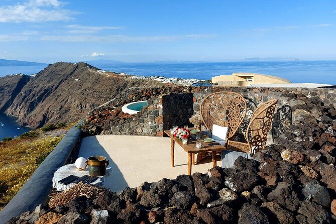 private-romantic-sunset-dinner-with-caldera-views-in-santorini