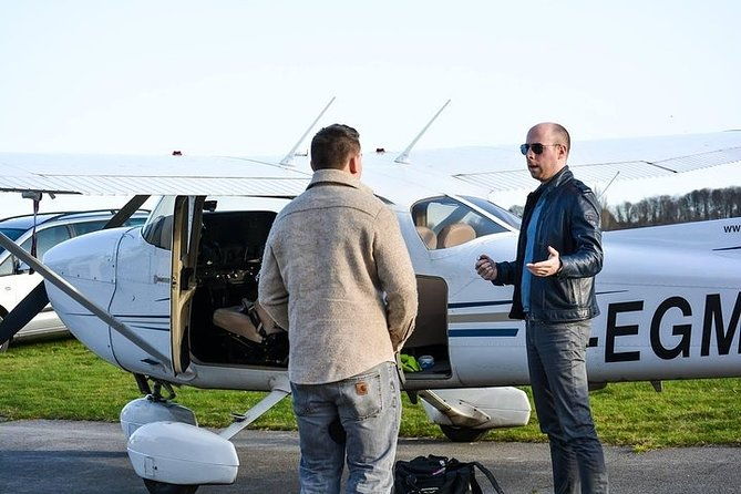 private-sightseeing-flight-above-cologne