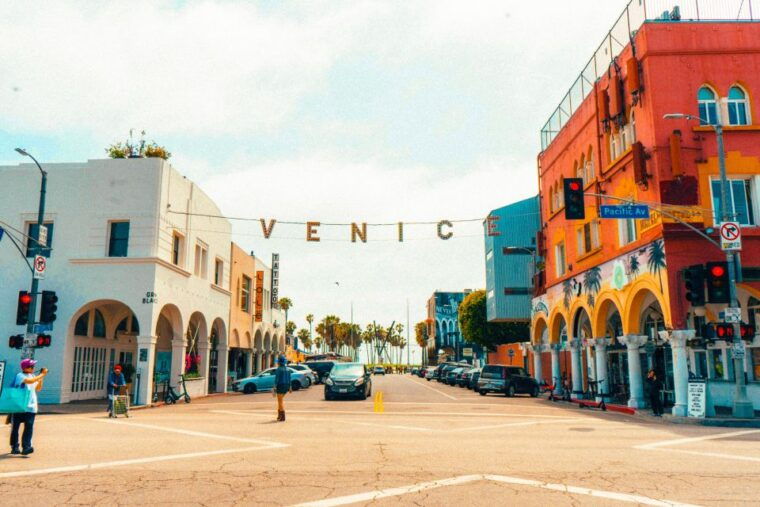 private-tour-malibu-santa-monica-venice-iconic-beaches