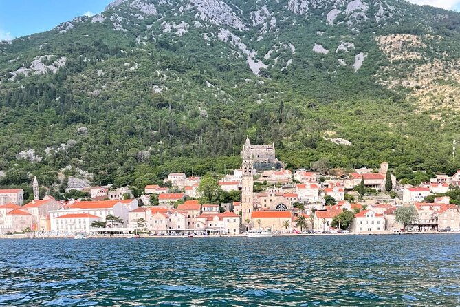 private-tour-our-lady-of-the-rocks-island-and-perast-up-to-8-people