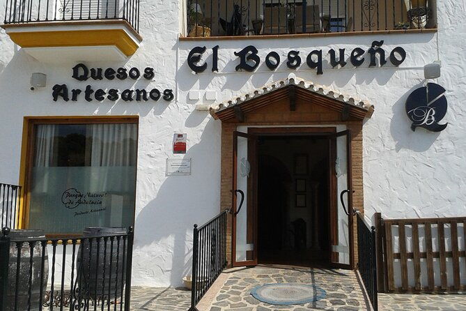 private-tour-to-arcos-de-la-frontera-el-bosque-and-ubrique-from-cadiz