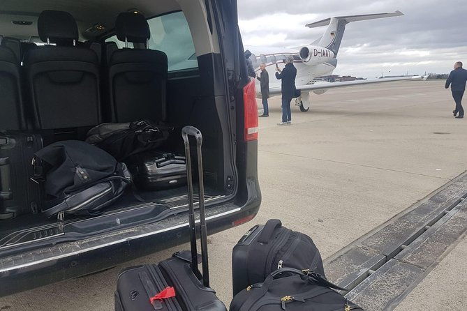 private-transfer-from-brussels-to-amsterdam-by-luxury-car
