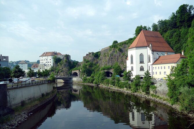 private-transfer-from-munich-to-passau-2-hour-stop-in-dachau