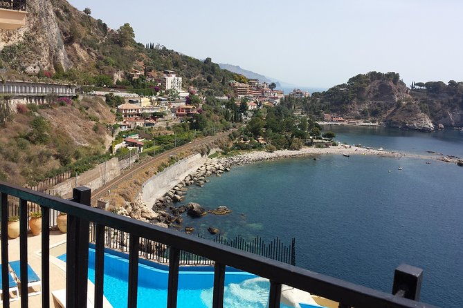 private-transfer-round-trip-catania-airport-taormina-giardini-naxos-letojanni