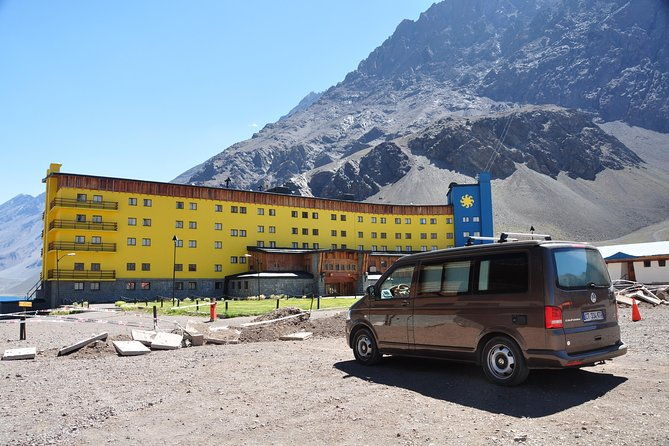 private-transfer-santiago-international-airport-to-hotel-in-portillo