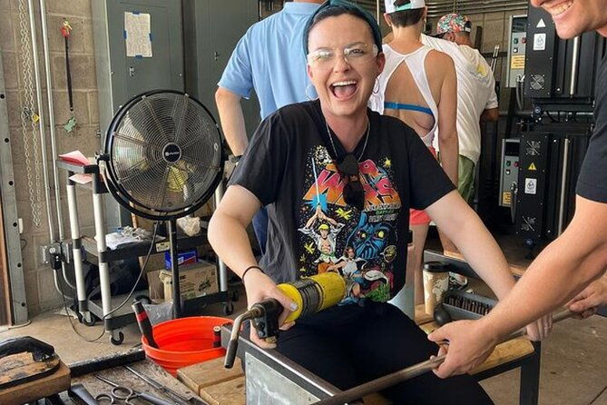 private-two-piece-glassblowing-lesson-for-up-to-4-people