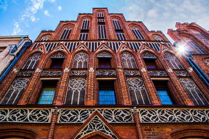 private-walking-city-tour-in-torun