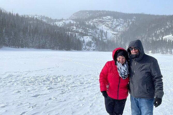private-winter-tour-sledding-in-rocky-mountain-national-park