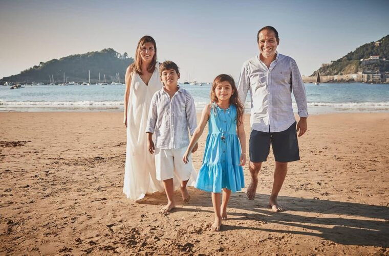 professional-photoshoot-while-visiting-san-sebastian