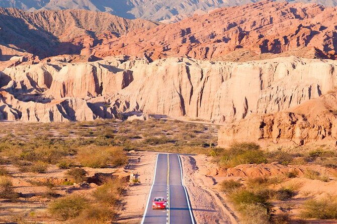 quebrada-de-las-conchas-hiking-from-cafayate