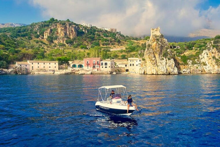 rent-a-boat-for-half-a-day-in-august-in-castellammare-del-golfo