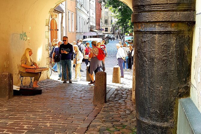 riga-sightseeing-tour-for-first-time-visitors