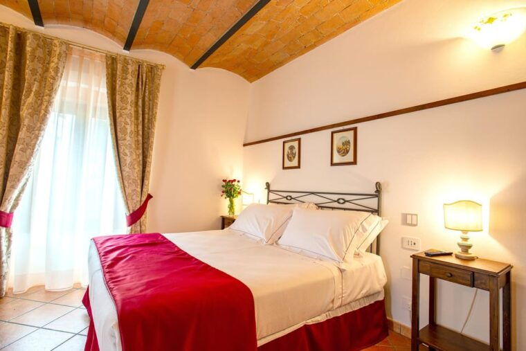 romantic-escape-in-tuscany-with-overnight-and-wine-tasting