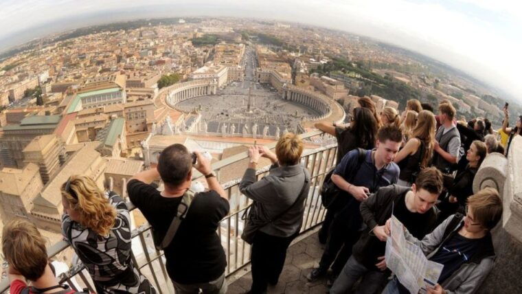 rome-st-peters-dome-climb-basilica-and-vatacombs-tour