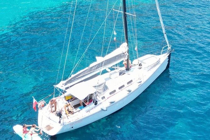 sailing-boat-excursion-in-the-gulf-of-orosei-in-sardinia