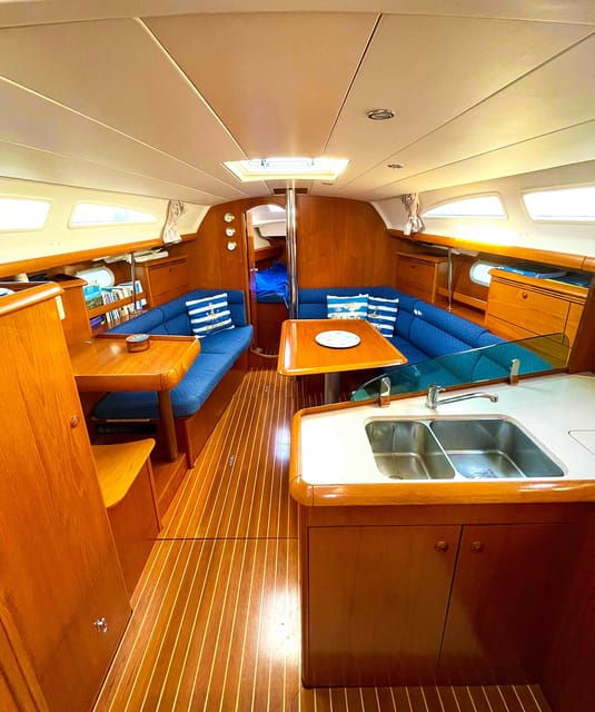 sailing-boat-excursion