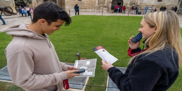 san-antonio-guided-walking-tour-with-boat-cruise