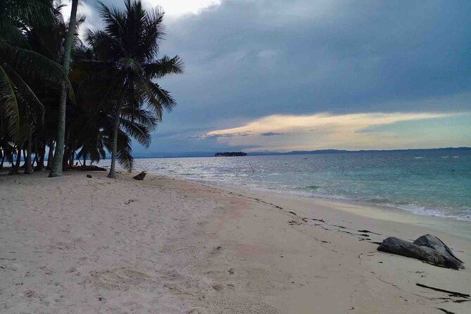 san-blas-islands-isla-aroma-private-cabin-2d-1n-plus-day-tour