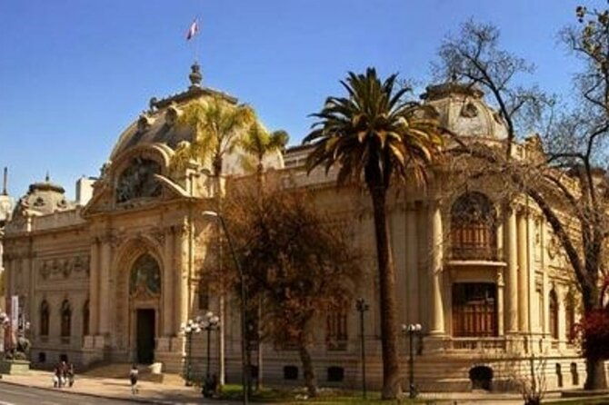 santiago-de-chile-highlights-walking-tour-with-a-guide