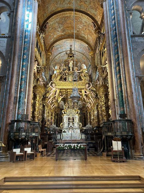 santiago-de-compostela-cathedral-museum-and-old-town-tour