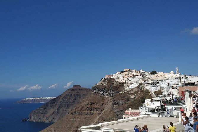 santorini-walking-tour-of-fira