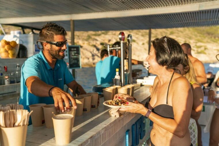 sarenal-sunset-catamaran-cruise-with-bbq