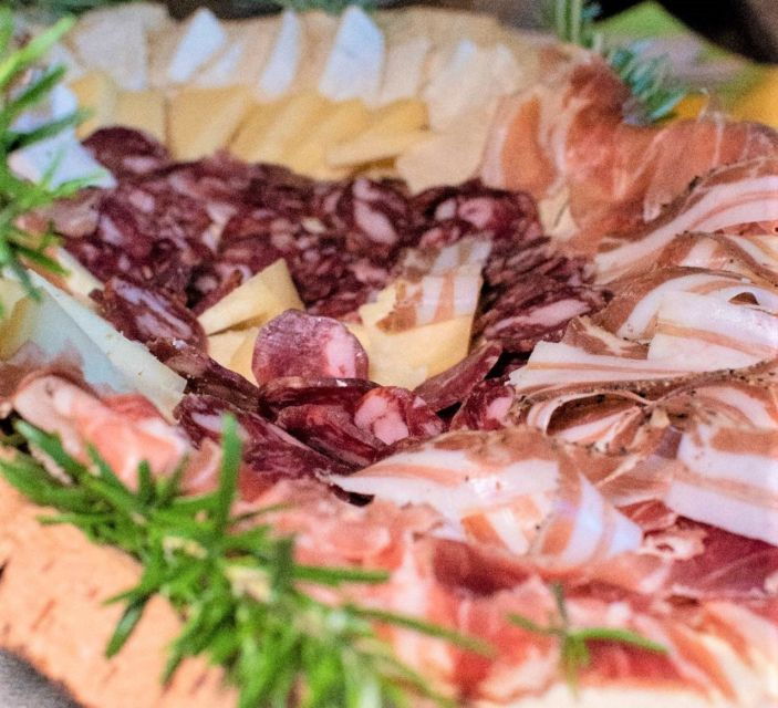 sassari-hiking-with-donkeys-in-cargeghe-and-aperitif