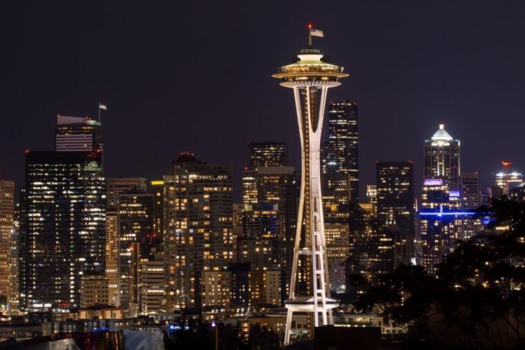 seattle-night-walking-tour-with-space-needle