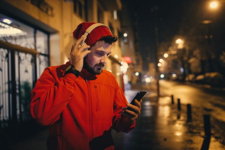 self-guided-audio-ghost-tour-in-savannah-in-6-languages