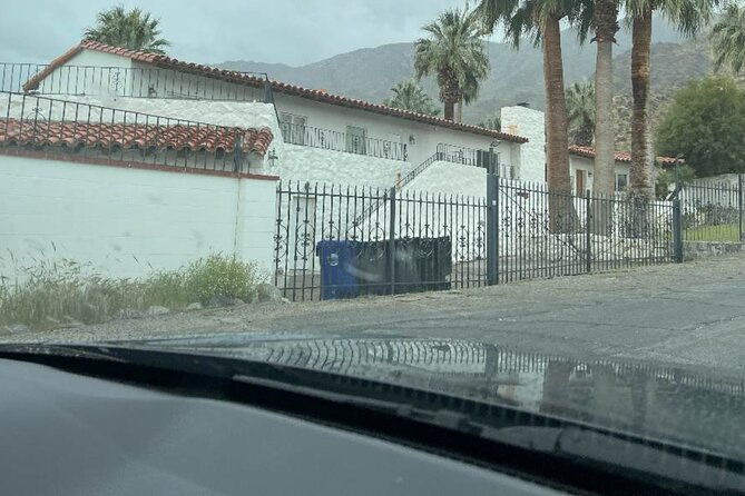 self-guided-driving-audio-tour-of-palm-springs