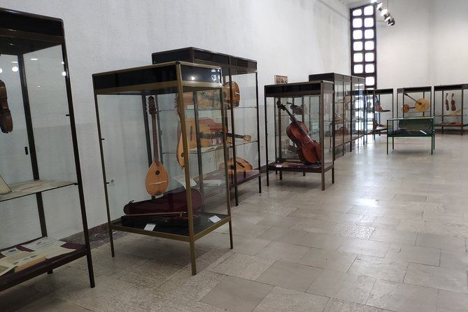 self-guided-tour-in-iskra-historical-museum