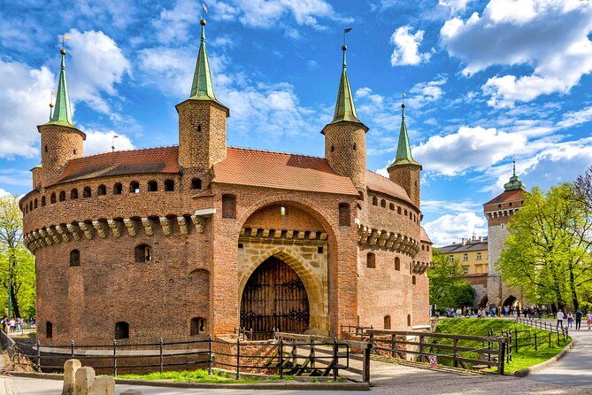 self-guided-walking-tour-of-krakow-city