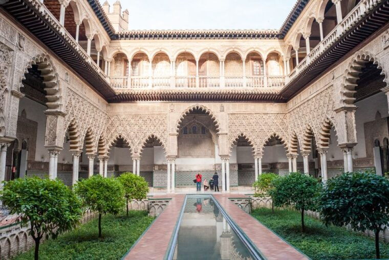 seville-alcazar-guided-tour-with-entrance