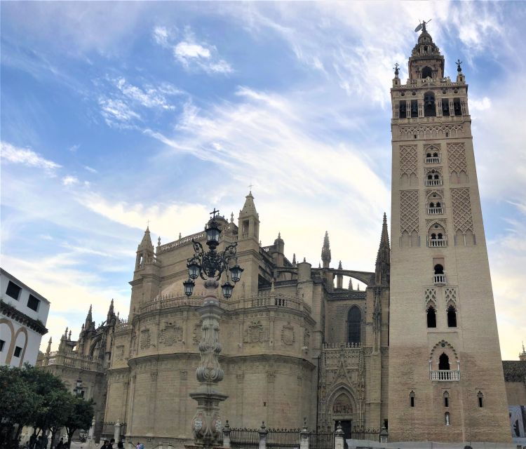 seville-city-highlights-private-walking-tour
