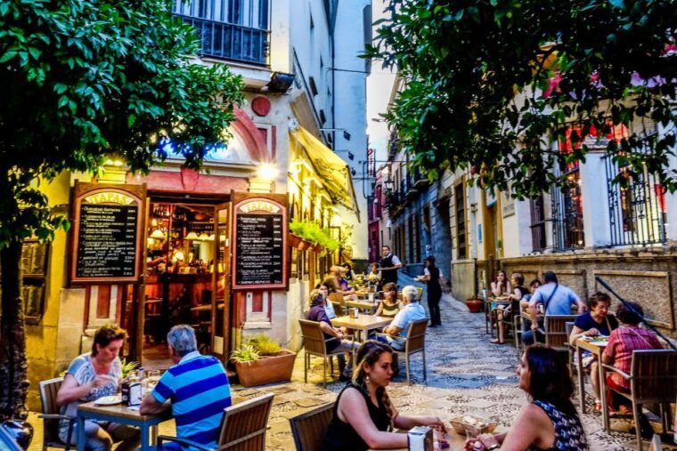 seville-half-day-flamenco-tapas-night