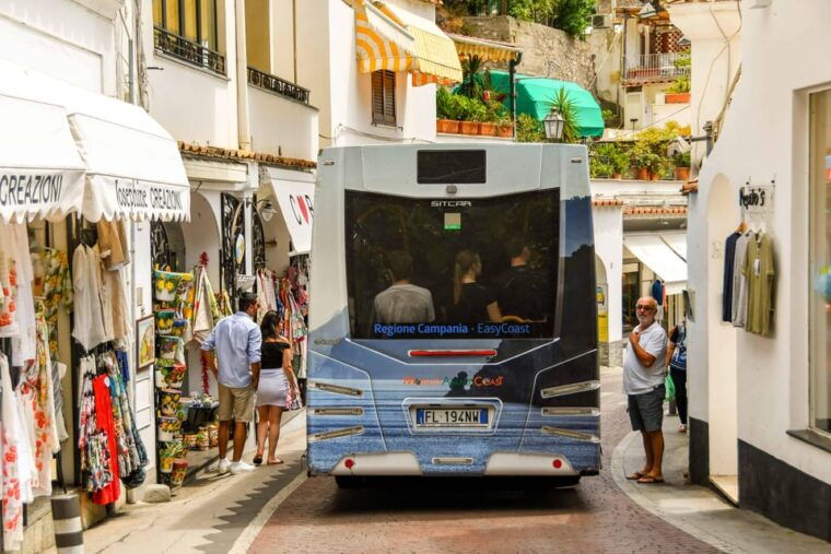 shared-tour-of-pompeii-positano