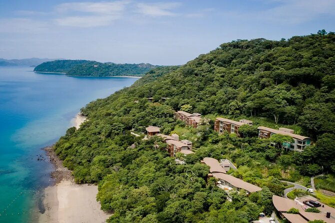 shuttle-from-liberia-airport-to-andaz-papagayo-resort-costa-rica