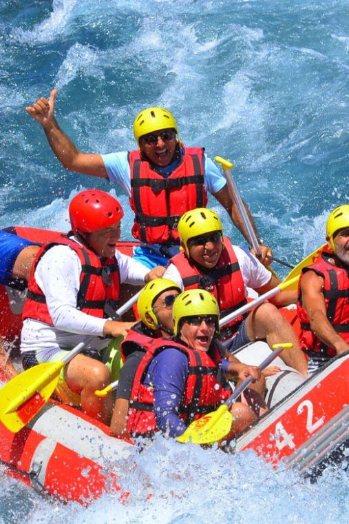 side-rafting-tour-adrenaline-in-the-flow-of-water